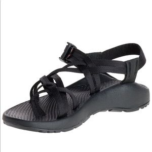 Chacos women’s ZX/2 sandals in black size 8